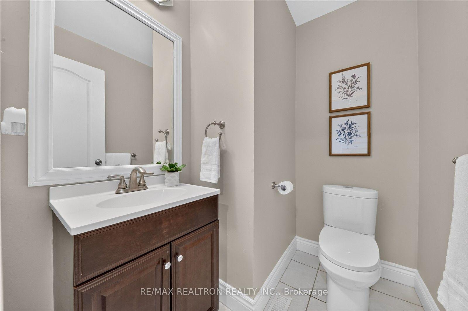 Photo 14 of 86 Tideland Drive, Brampton, Fletcher's Meadow — HOMEH