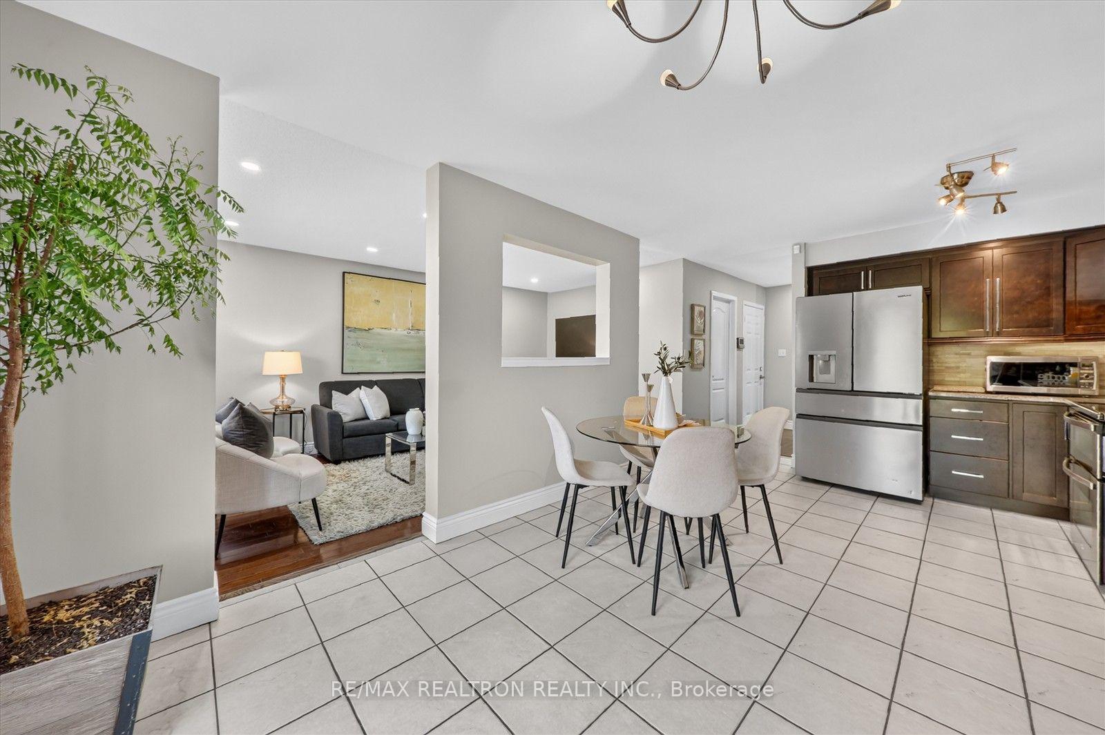 Photo 20 of 86 Tideland Drive, Brampton, Fletcher's Meadow — HOMEH