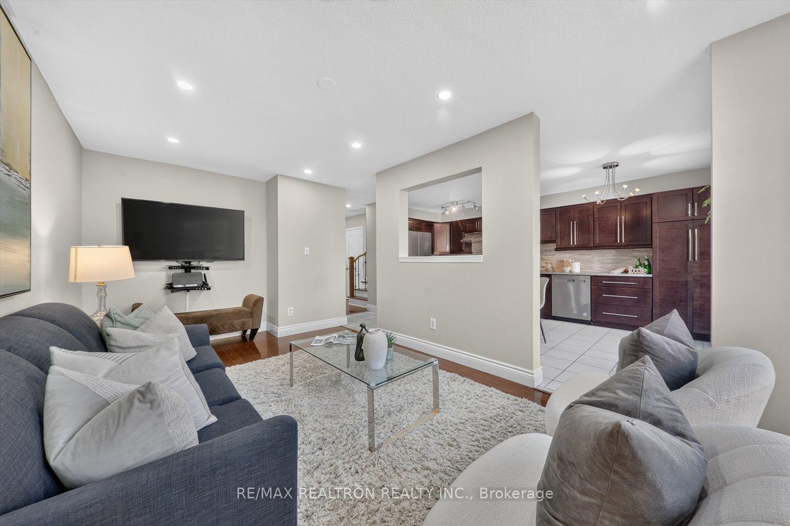 Photo 22 of 86 Tideland Drive, Brampton, Fletcher's Meadow — HOMEH