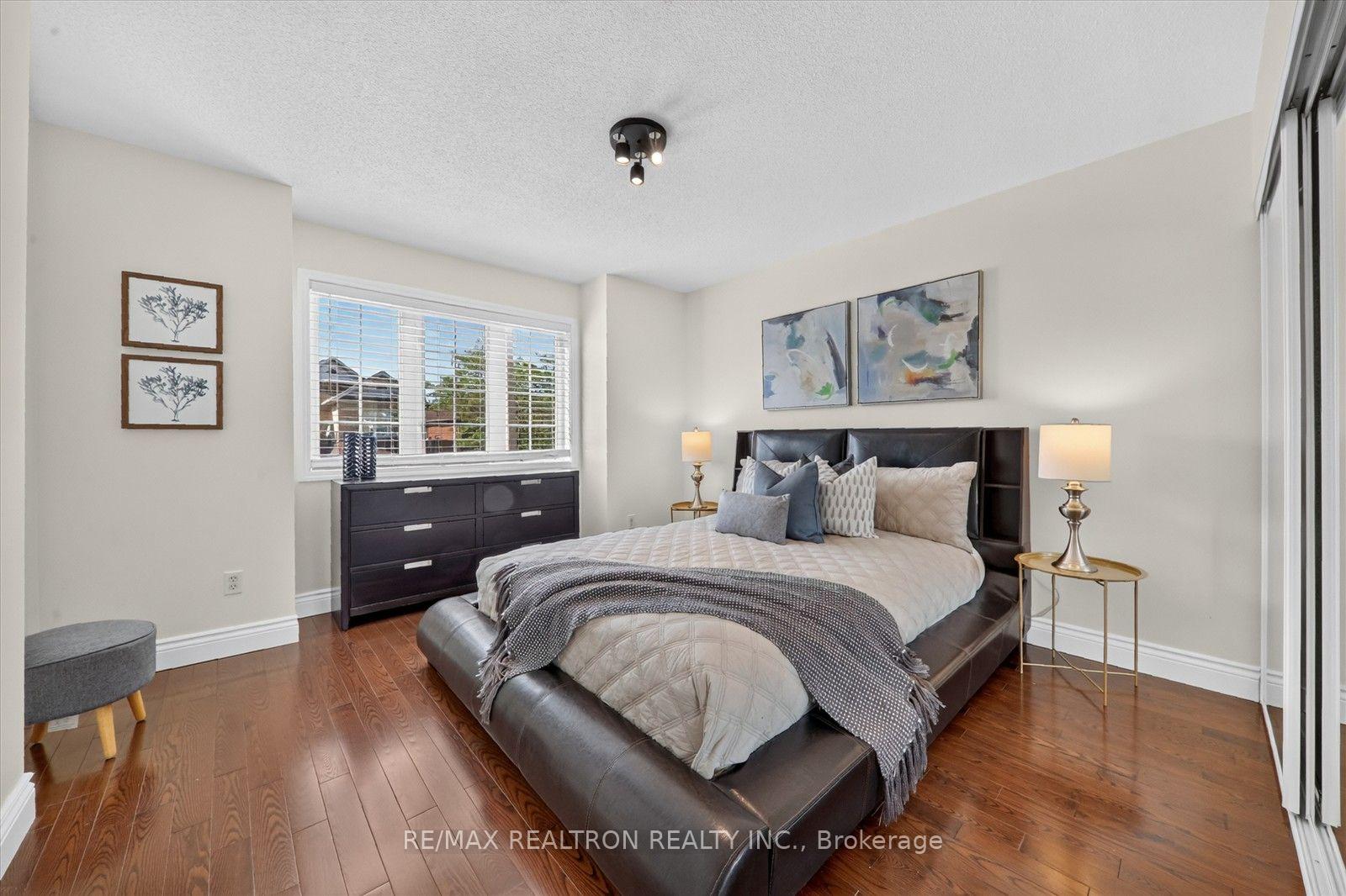 Photo 32 of 86 Tideland Drive, Brampton, Fletcher's Meadow — HOMEH