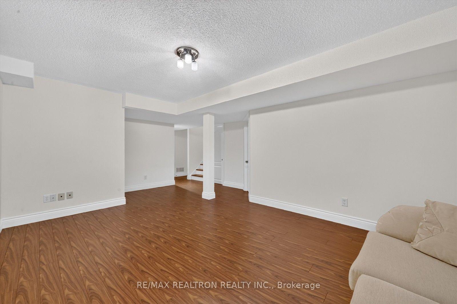 Photo 40 of 86 Tideland Drive, Brampton, Fletcher's Meadow — HOMEH