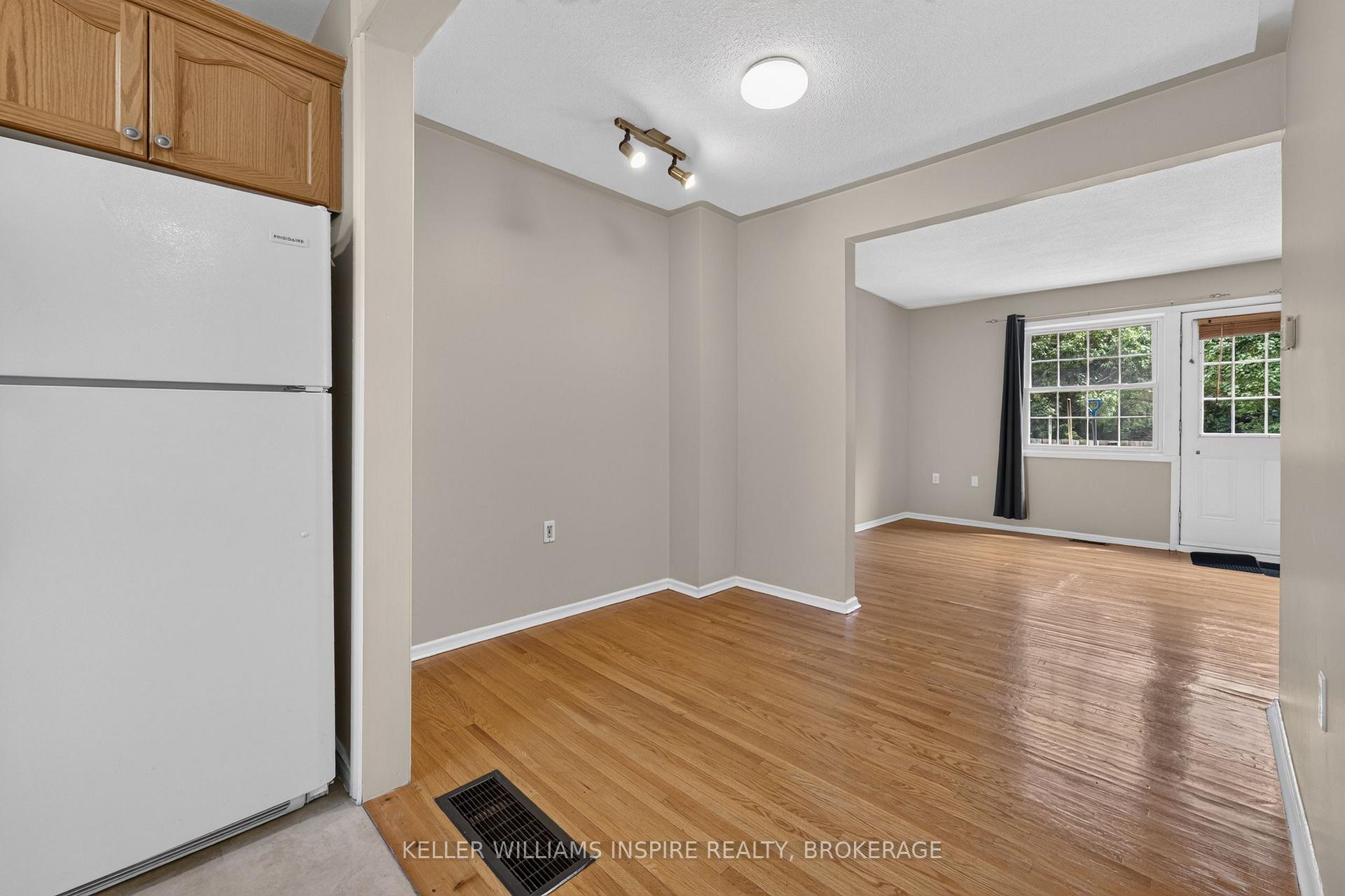 Photo 10 of Unit 1, 126 Notch Hill Road, Kingston, Central City West — HOMEH