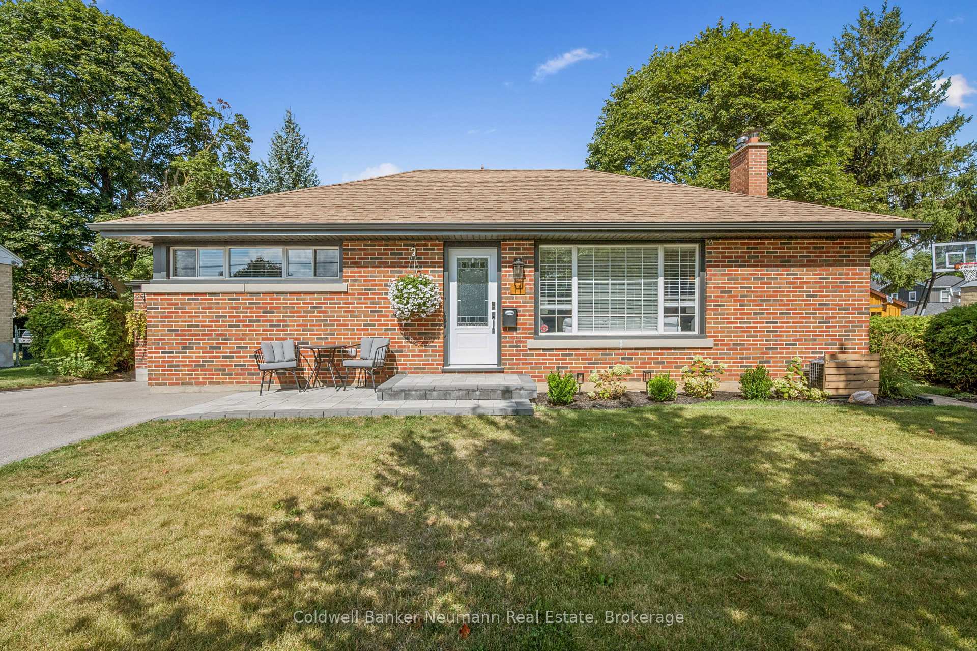 Photo 1 of 11 Western Avenue, Guelph, Junction/Onward Willow — HOMEH