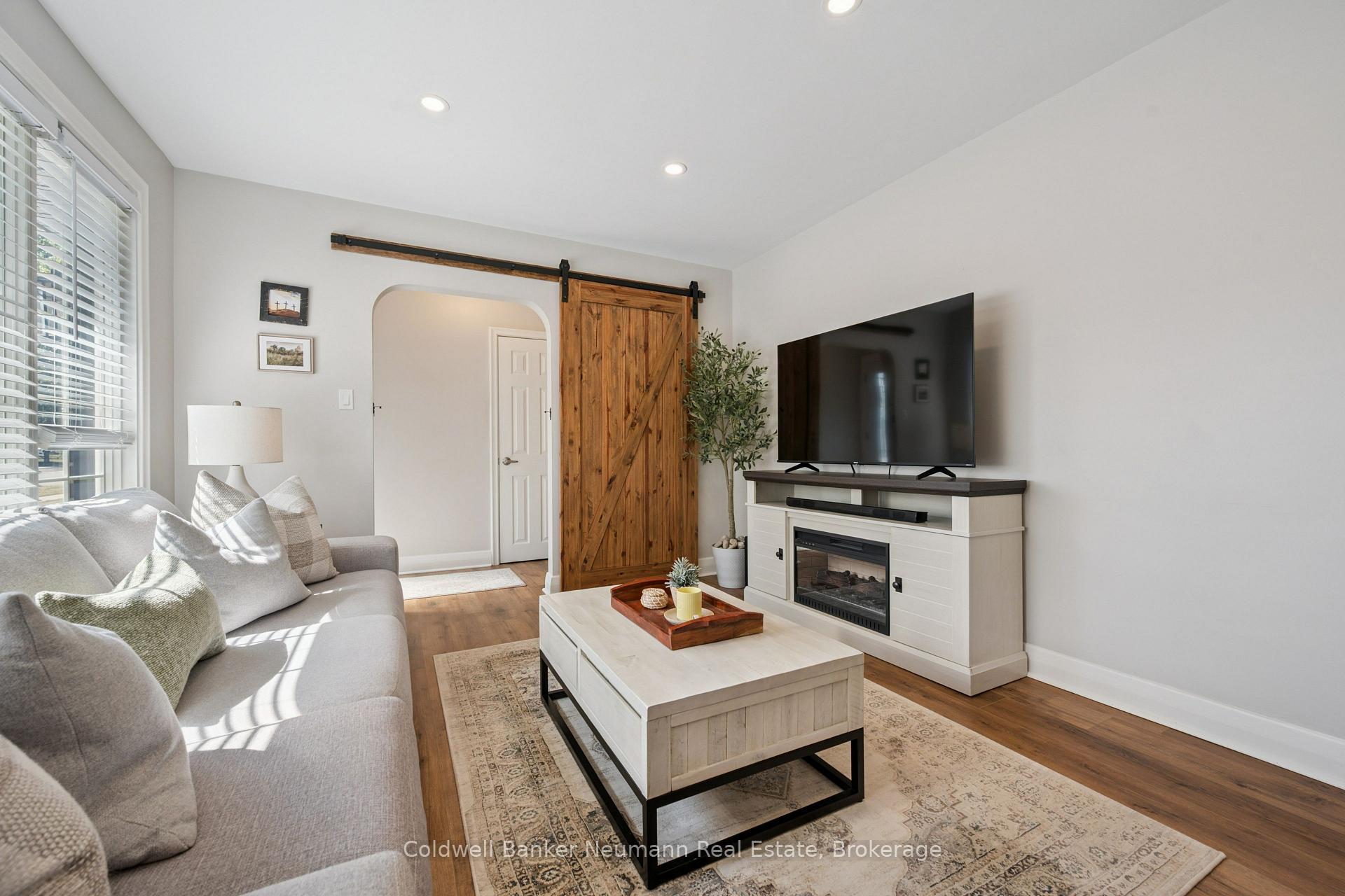 Photo 16 of 11 Western Avenue, Guelph, Junction/Onward Willow — HOMEH