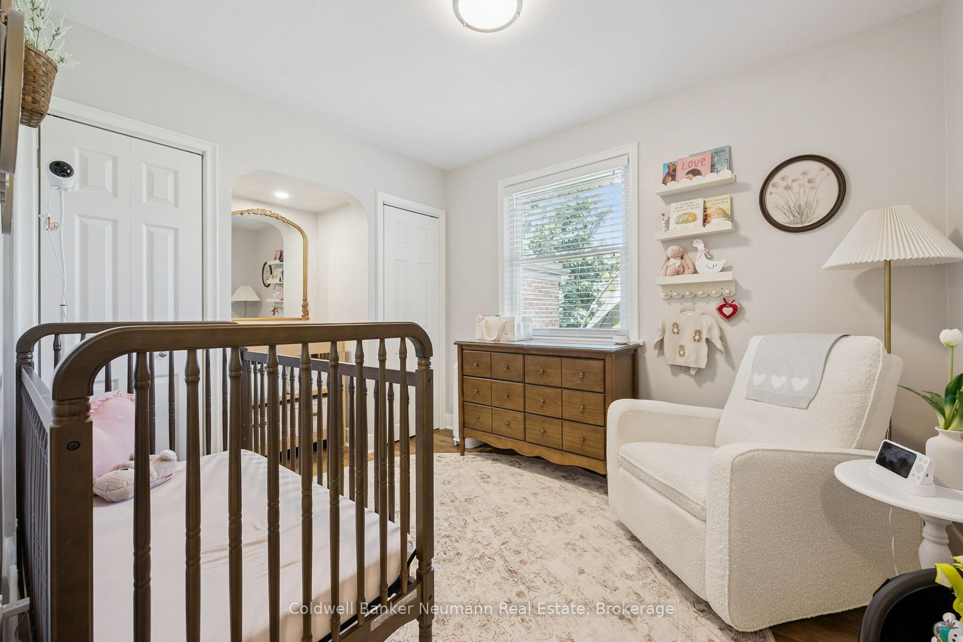 Photo 21 of 11 Western Avenue, Guelph, Junction/Onward Willow — HOMEH