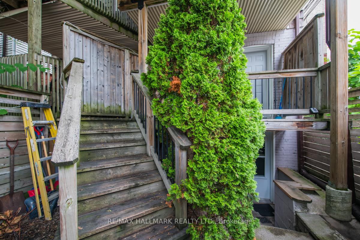 Photo 13 of Unit Main, 233 Kingston Road, Toronto, The Beaches — HOMEH