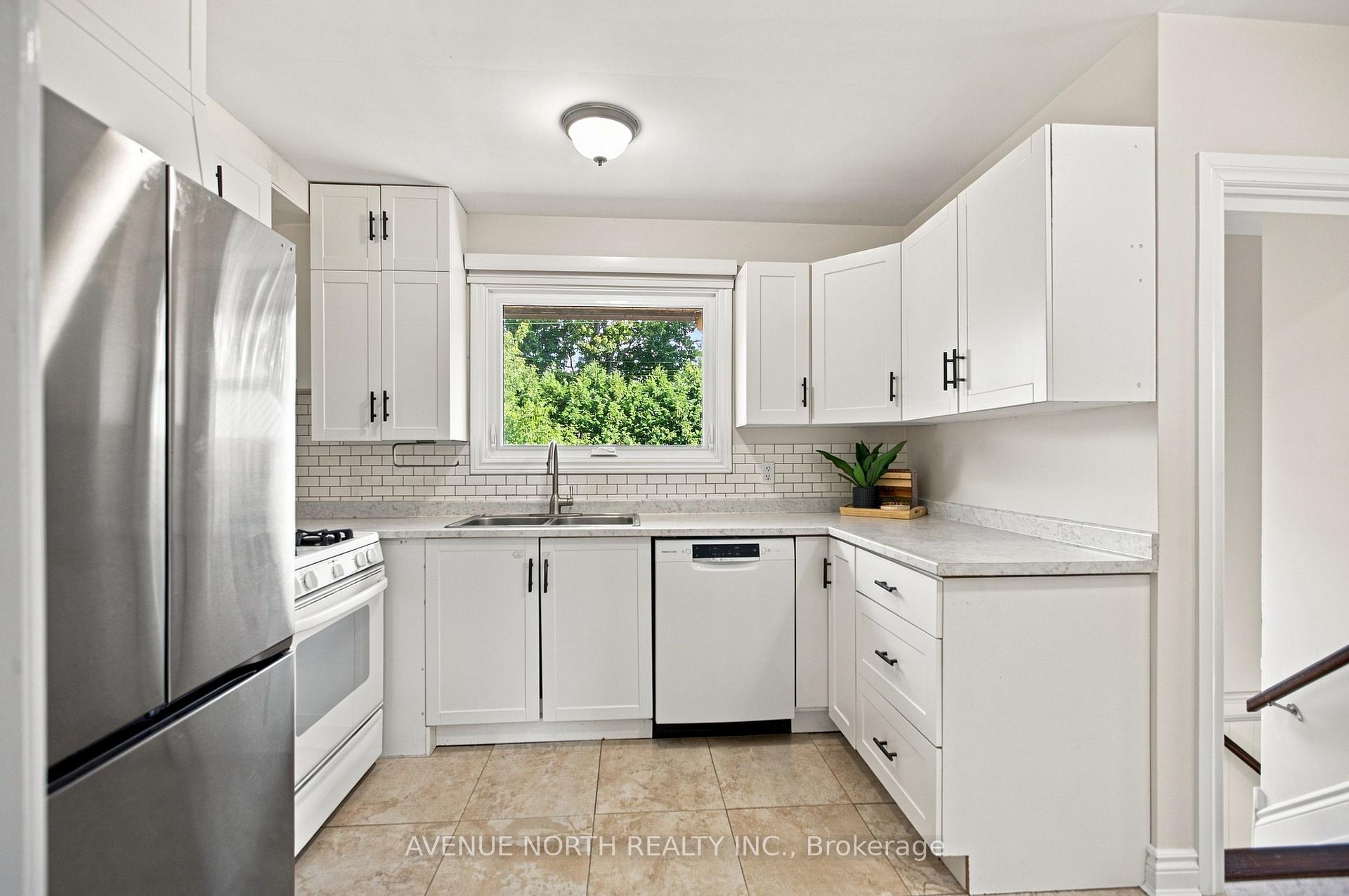 Photo 12 of 66 Epworth Avenue, Ottawa, Meadowlands/St. Claire Gardens — HOMEH