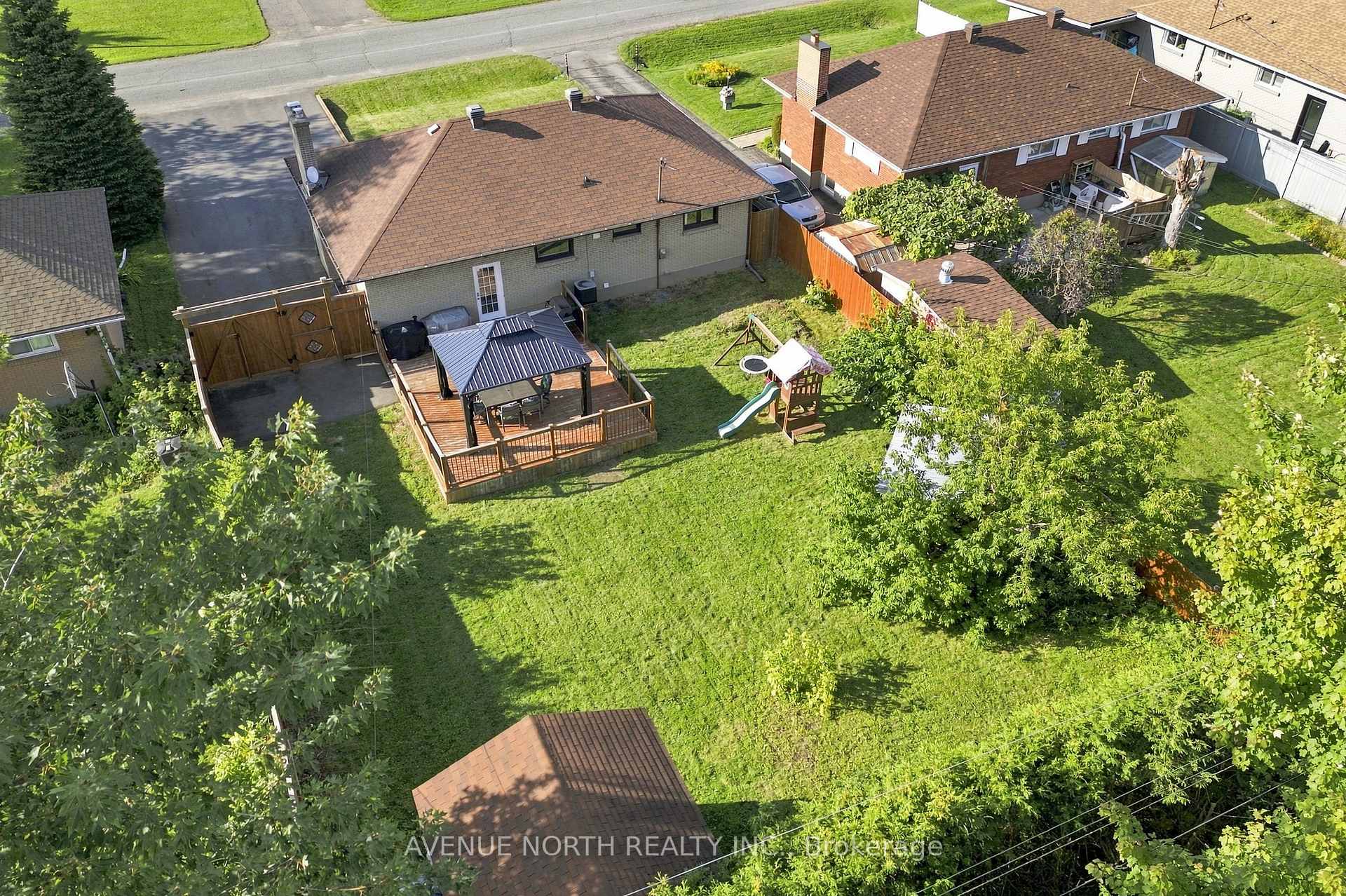 Photo 32 of 66 Epworth Avenue, Ottawa, Meadowlands/St. Claire Gardens — HOMEH