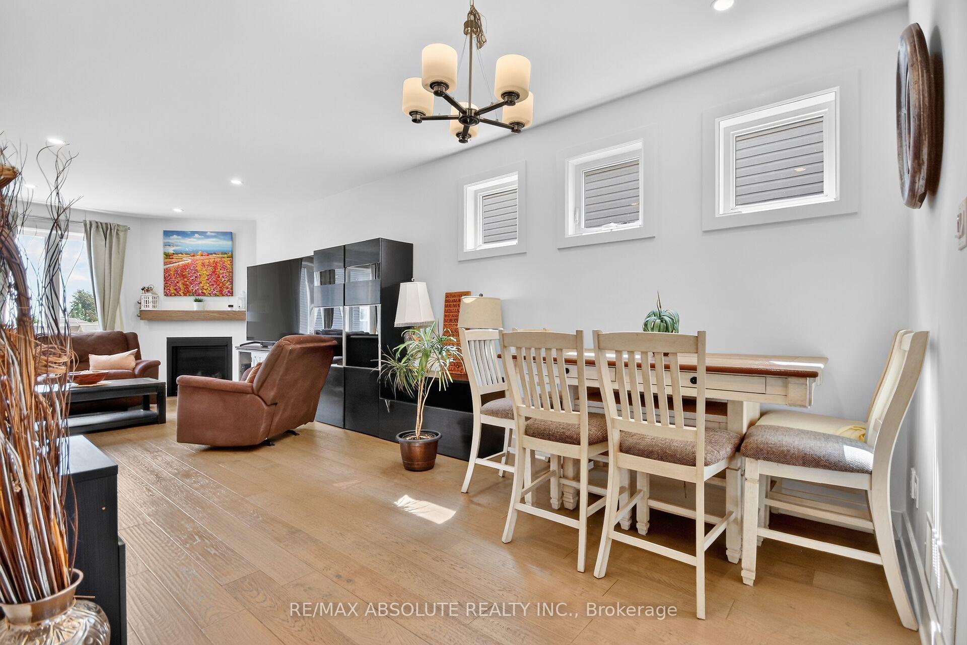 Photo 4 of 674 Parade Drive, Ottawa, Stittsville (South) — HOMEH