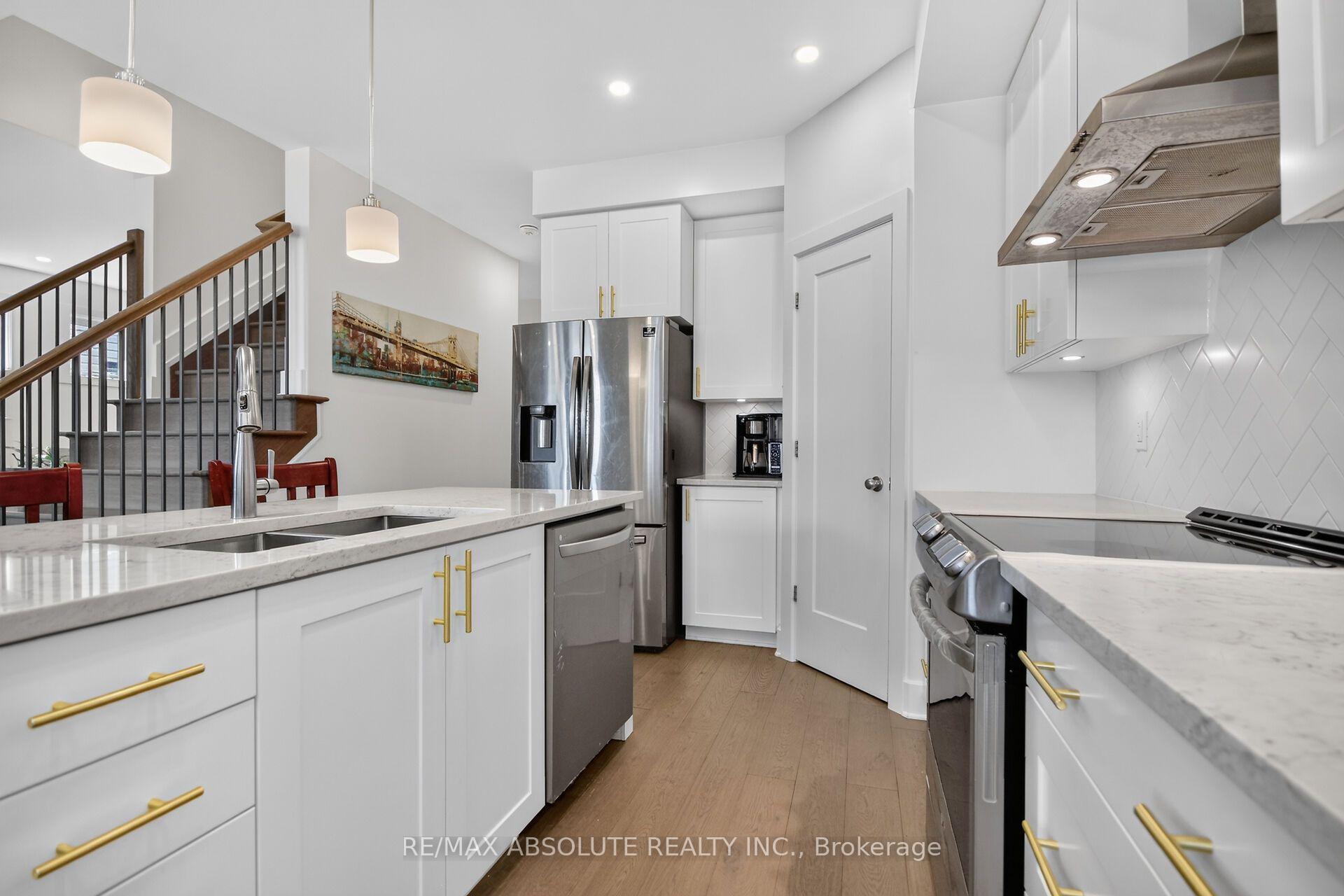 Photo 14 of 674 Parade Drive, Ottawa, Stittsville (South) — HOMEH
