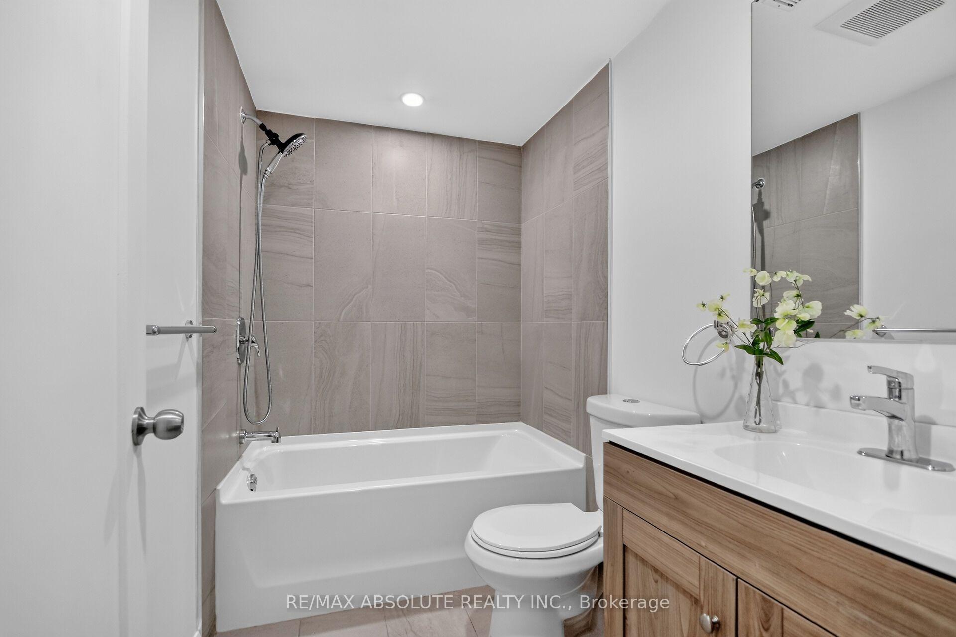 Photo 34 of 674 Parade Drive, Ottawa, Stittsville (South) — HOMEH