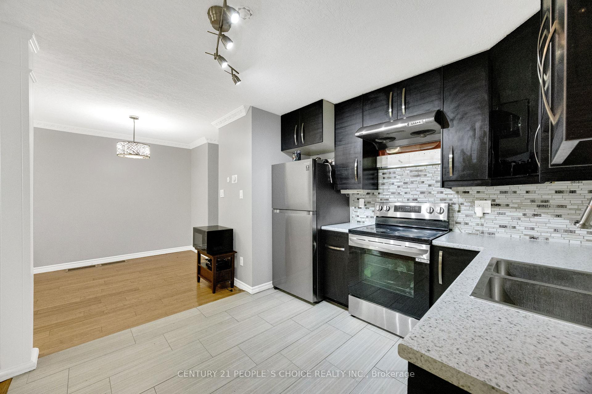 Photo 14 of 307 Clyde Road, Cambridge, Alison — HOMEH
