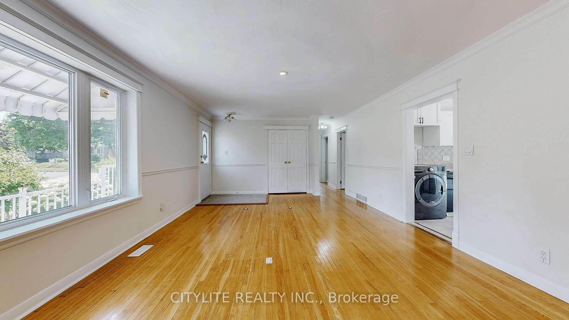 Photo 5 of 516 Monteith Avenue, Oshawa, Lakeview — HOMEH