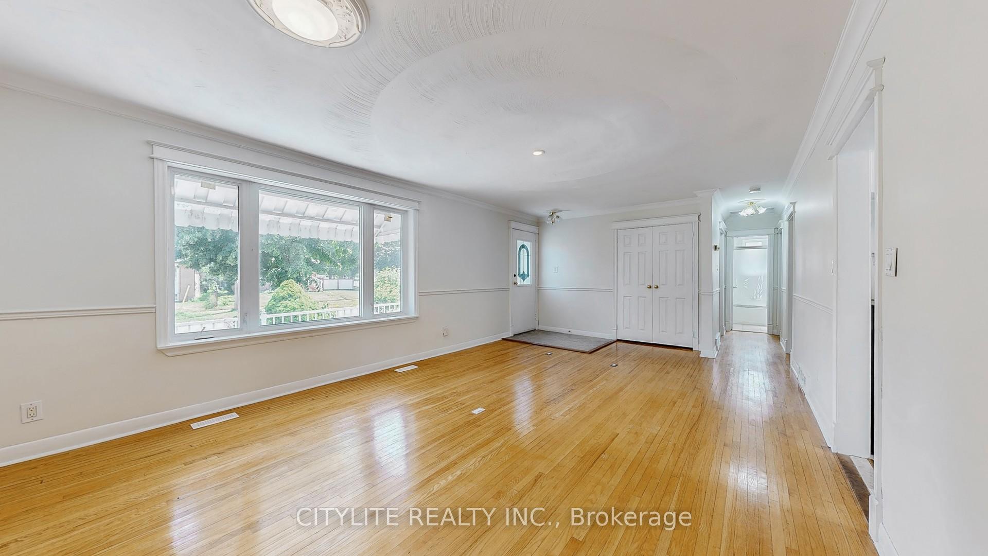 Photo 6 of 516 Monteith Avenue, Oshawa, Lakeview — HOMEH