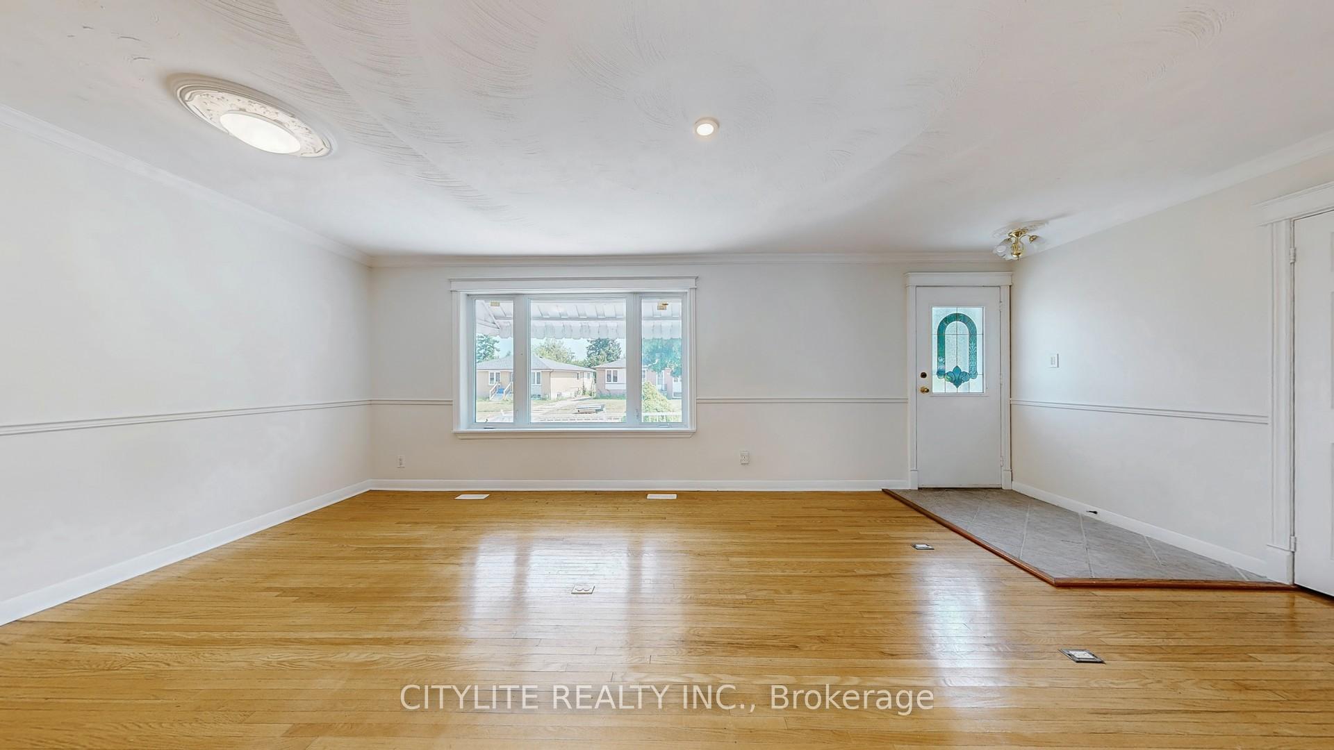 Photo 7 of 516 Monteith Avenue, Oshawa, Lakeview — HOMEH