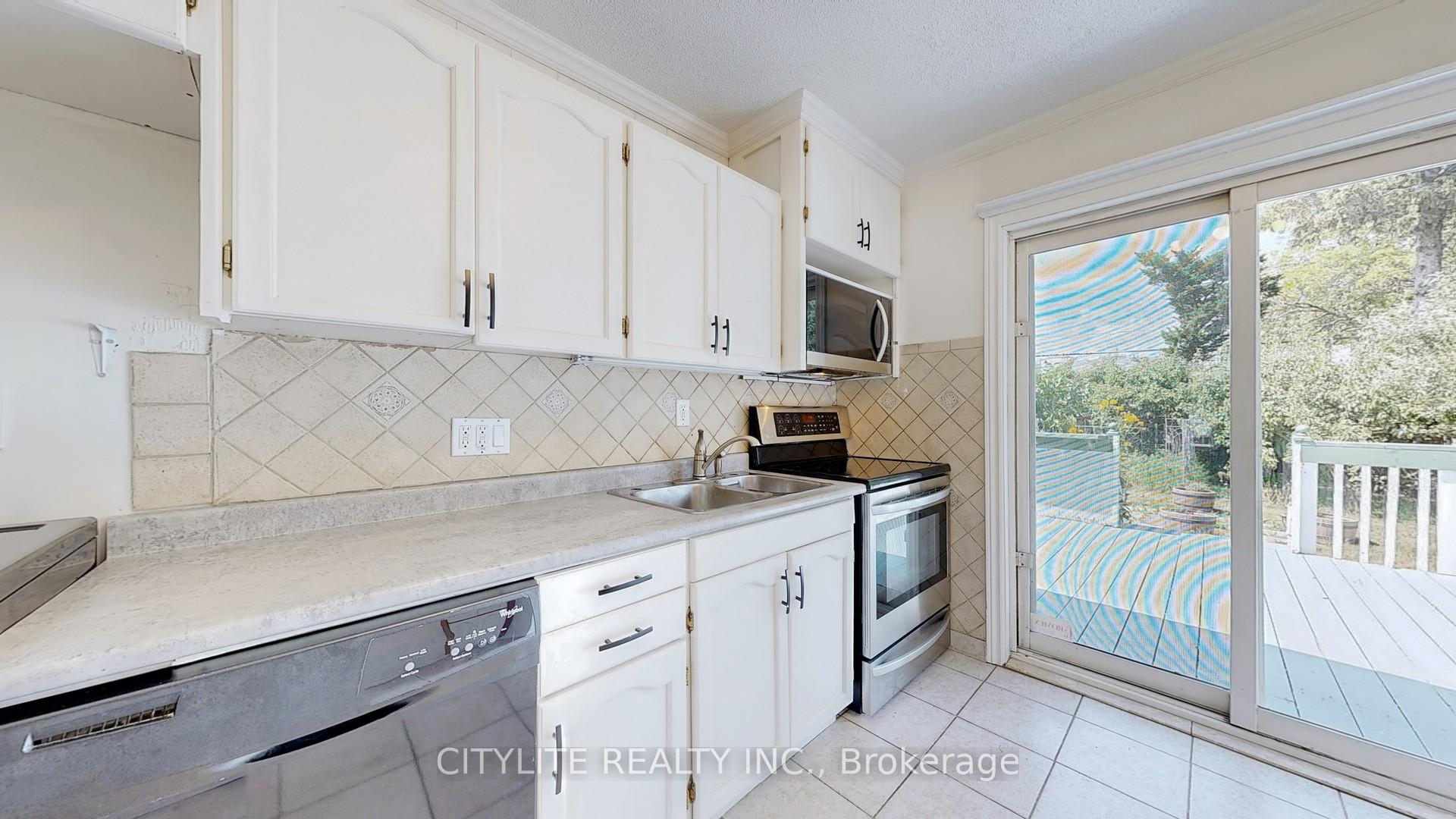 Photo 9 of 516 Monteith Avenue, Oshawa, Lakeview — HOMEH