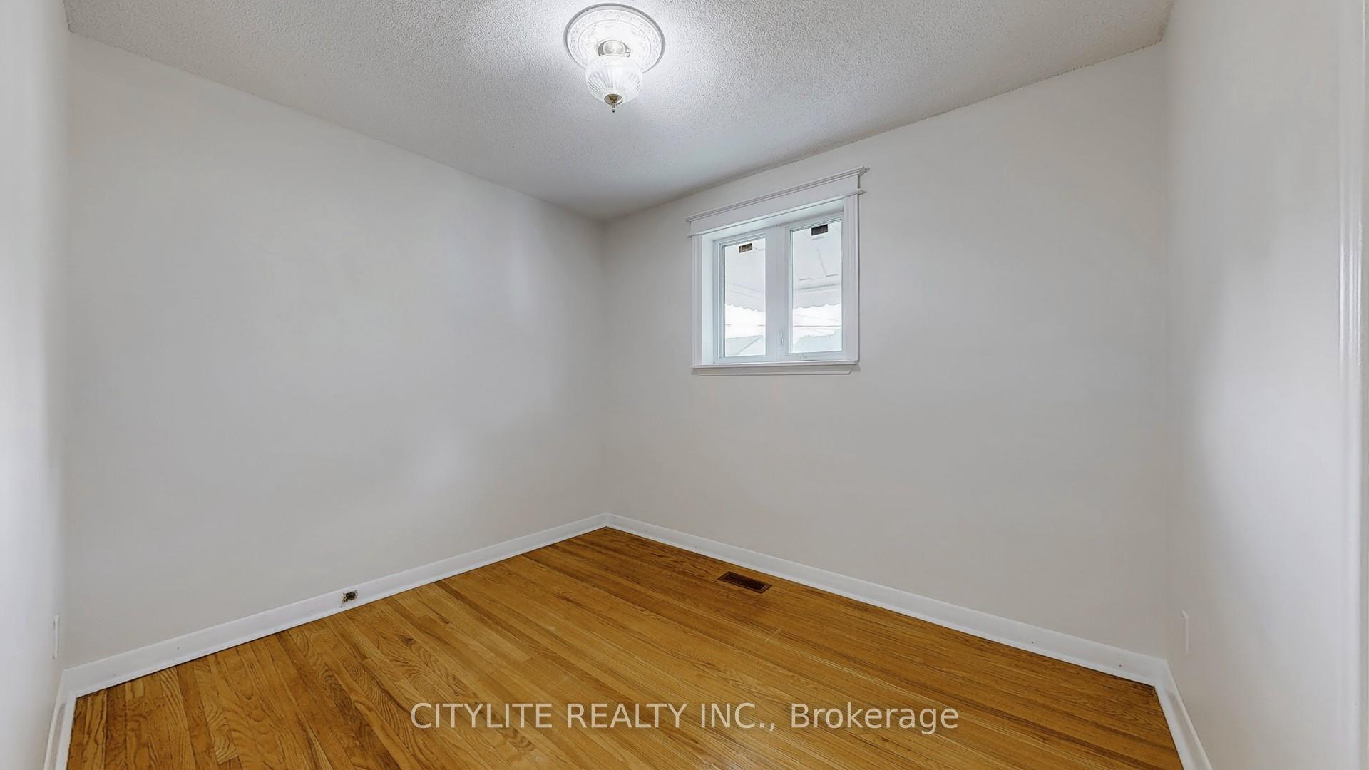 Photo 18 of 516 Monteith Avenue, Oshawa, Lakeview — HOMEH