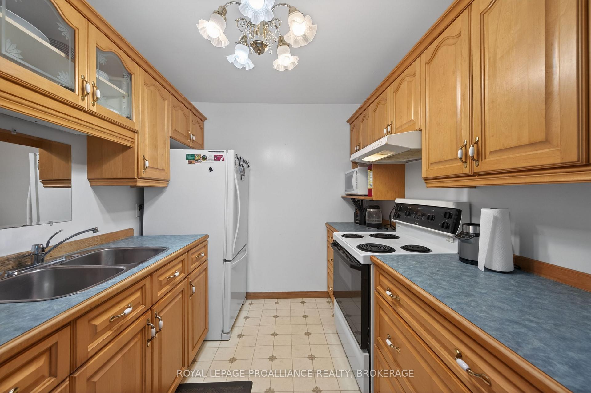 Photo 9 of 4670 Clearwater Road, Frontenac, Frontenac South — HOMEH