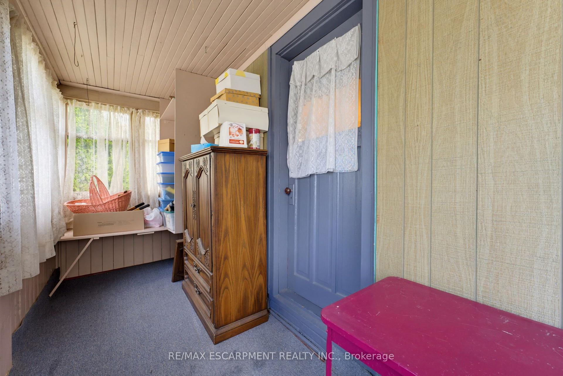 Photo 7 of 22 Mildred Avenue, St. Catharines, Port Weller — HOMEH