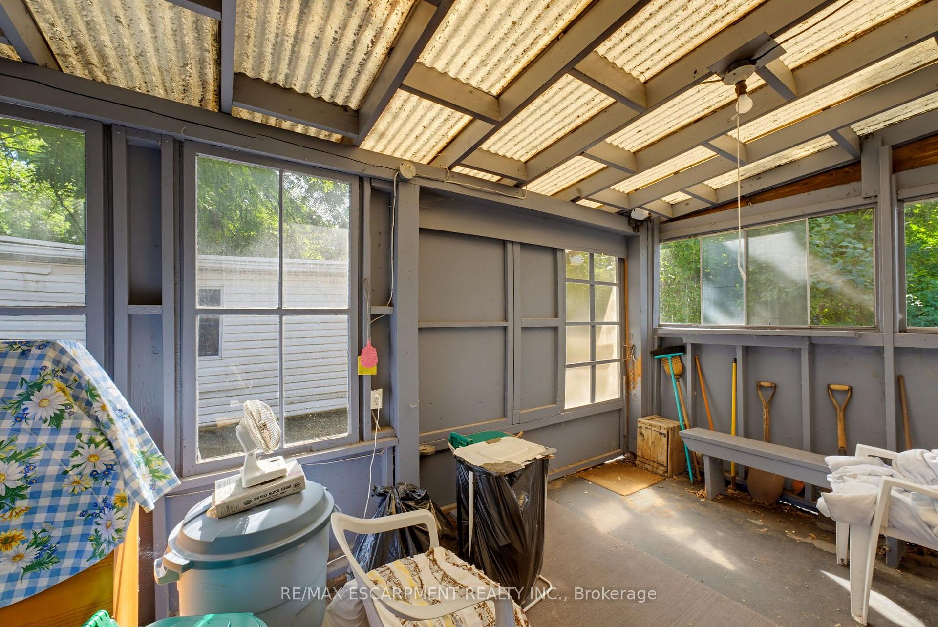 Photo 25 of 22 Mildred Avenue, St. Catharines, Port Weller — HOMEH
