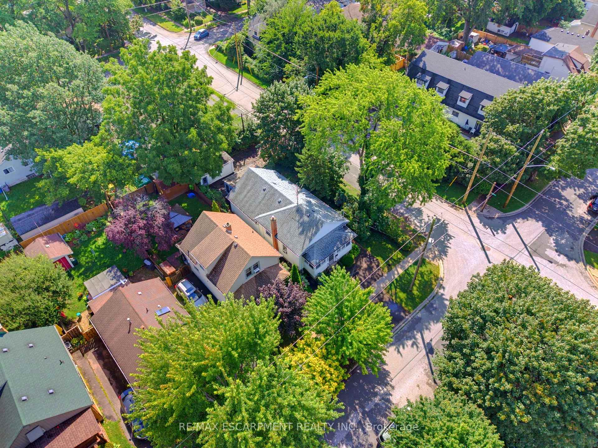 Photo 32 of 22 Mildred Avenue, St. Catharines, Port Weller — HOMEH