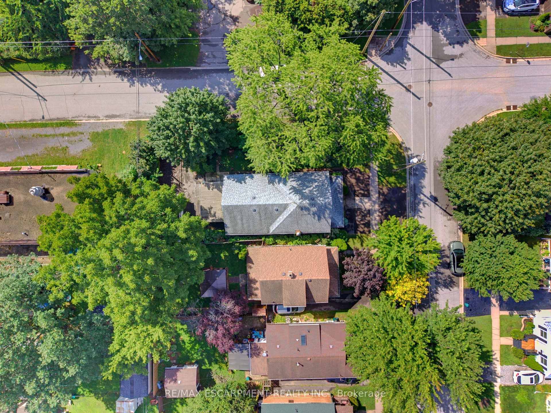 Photo 33 of 22 Mildred Avenue, St. Catharines, Port Weller — HOMEH