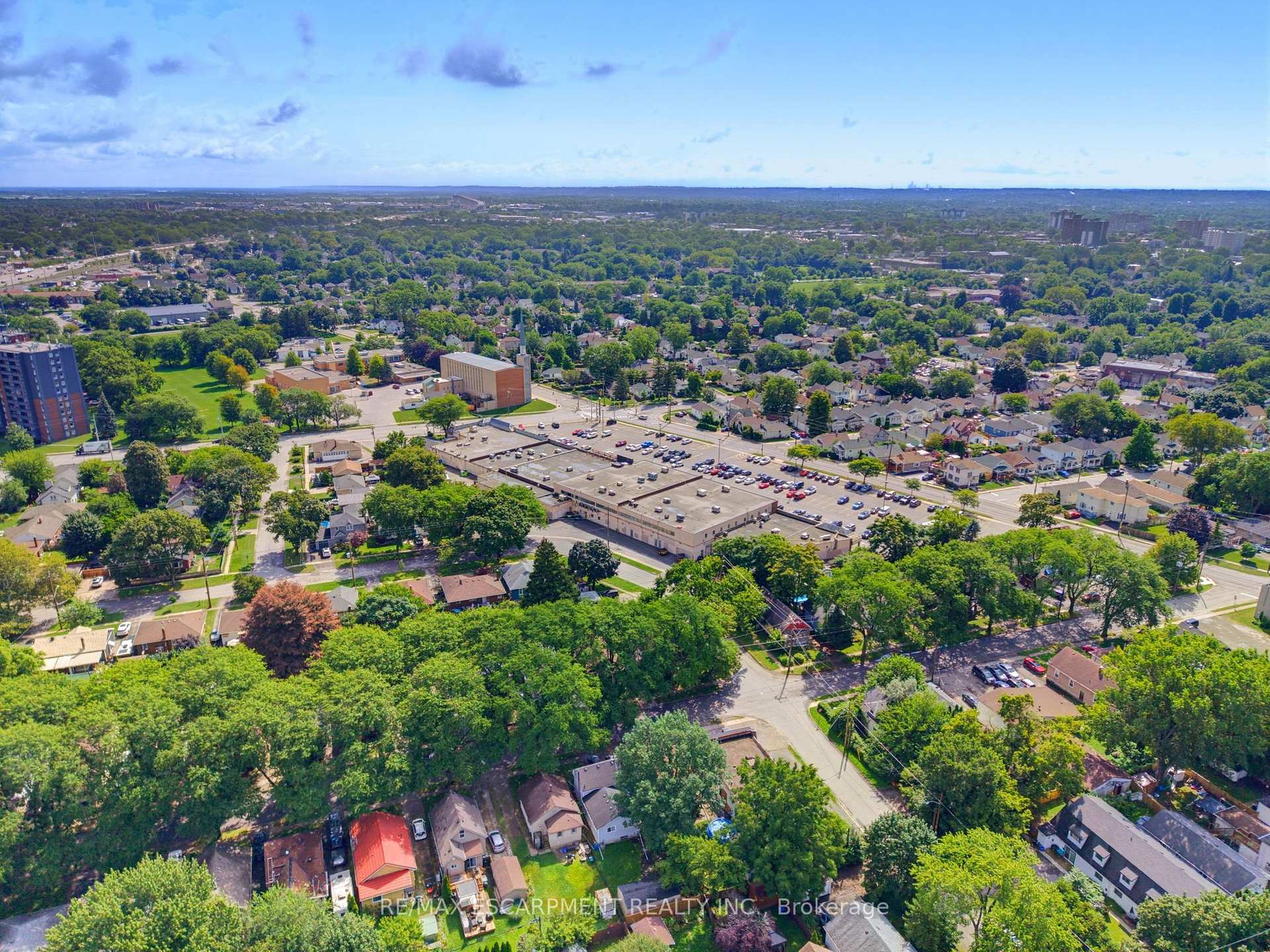 Photo 35 of 22 Mildred Avenue, St. Catharines, Port Weller — HOMEH