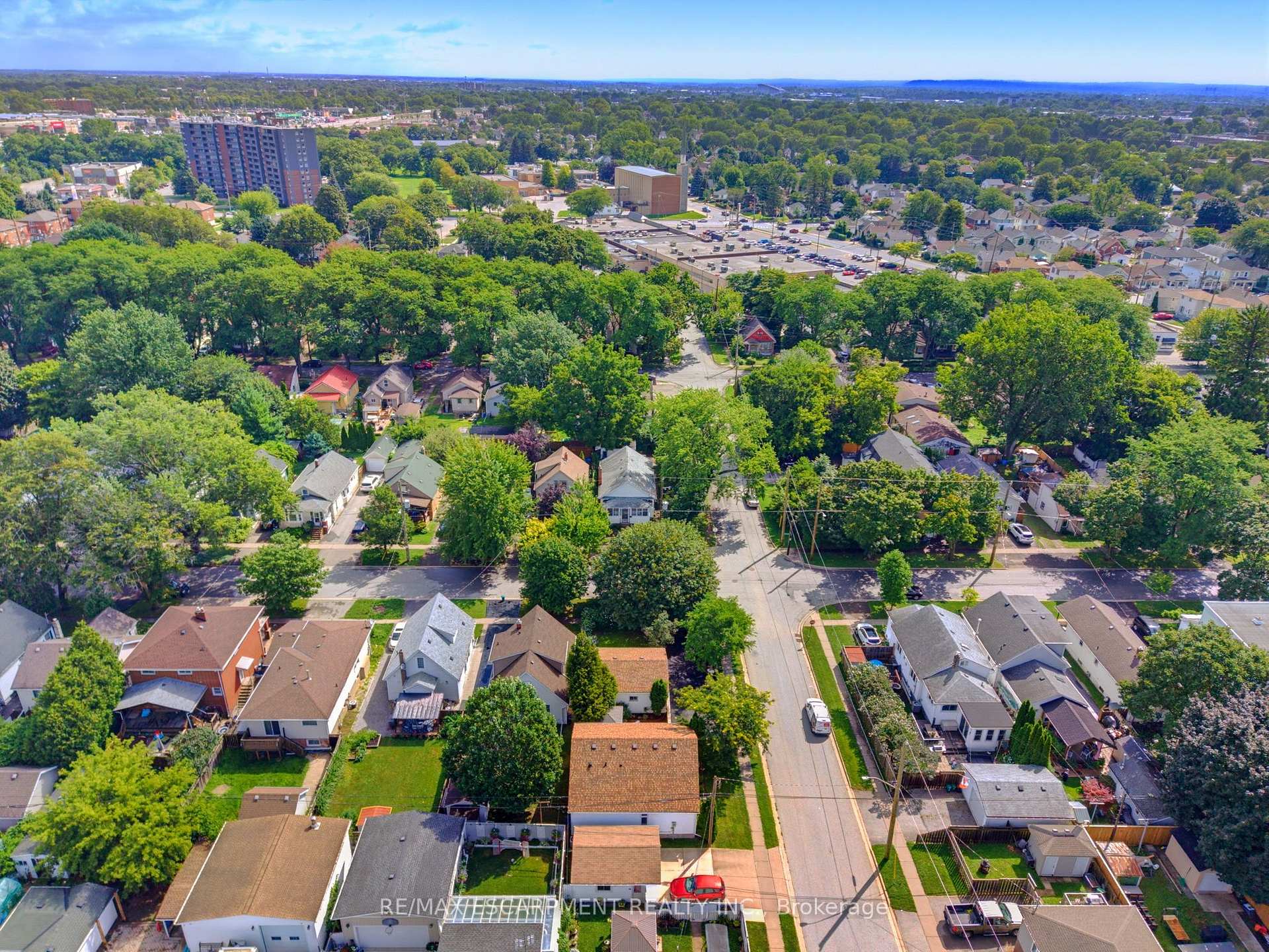 Photo 36 of 22 Mildred Avenue, St. Catharines, Port Weller — HOMEH