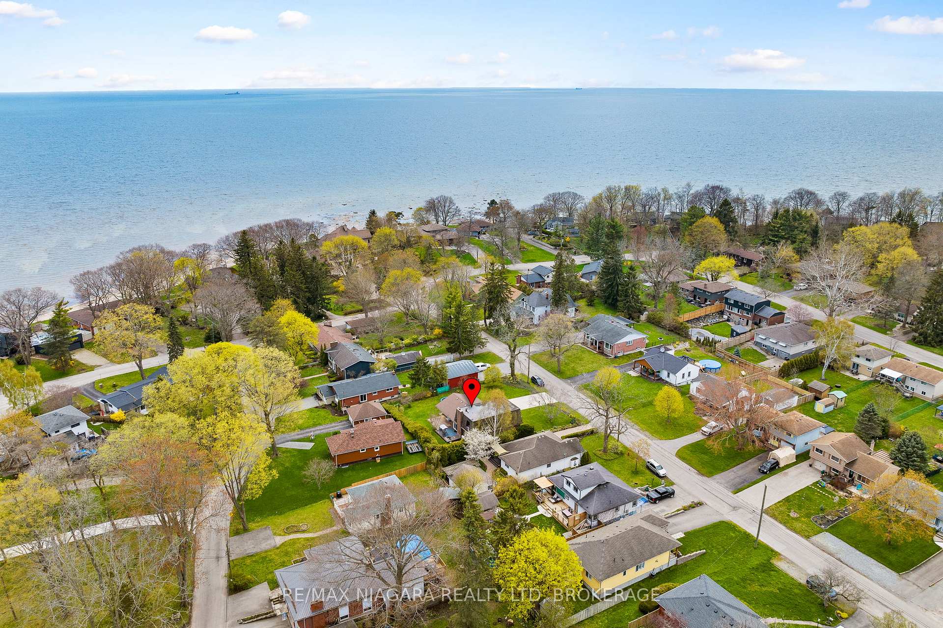 Photo 37 of 17 Walnut Street, Port Colborne, Sugarloaf — HOMEH