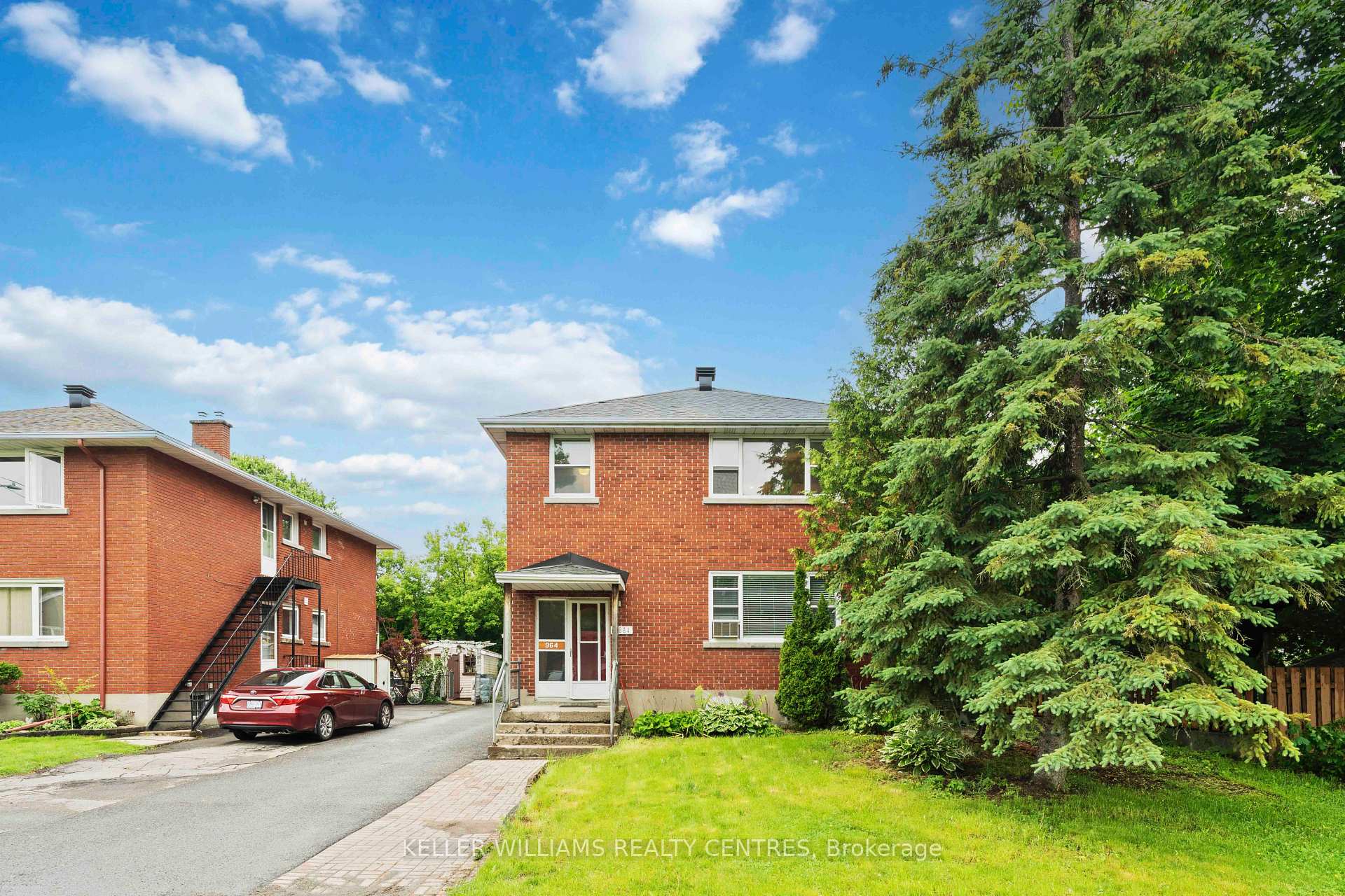 Photo 2 of Unit 1, 964 Bakervale Drive, Ottawa, Carlington — HOMEH