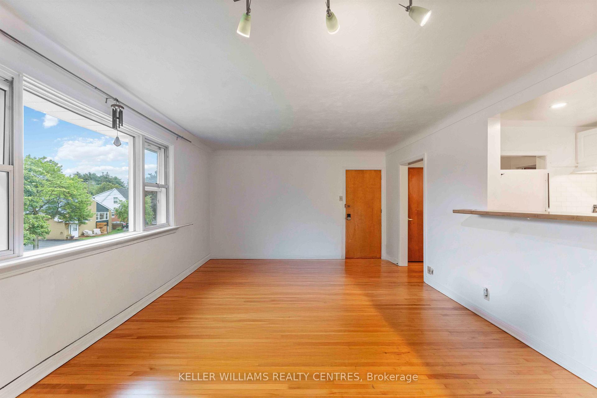 Photo 8 of Unit 1, 964 Bakervale Drive, Ottawa, Carlington — HOMEH
