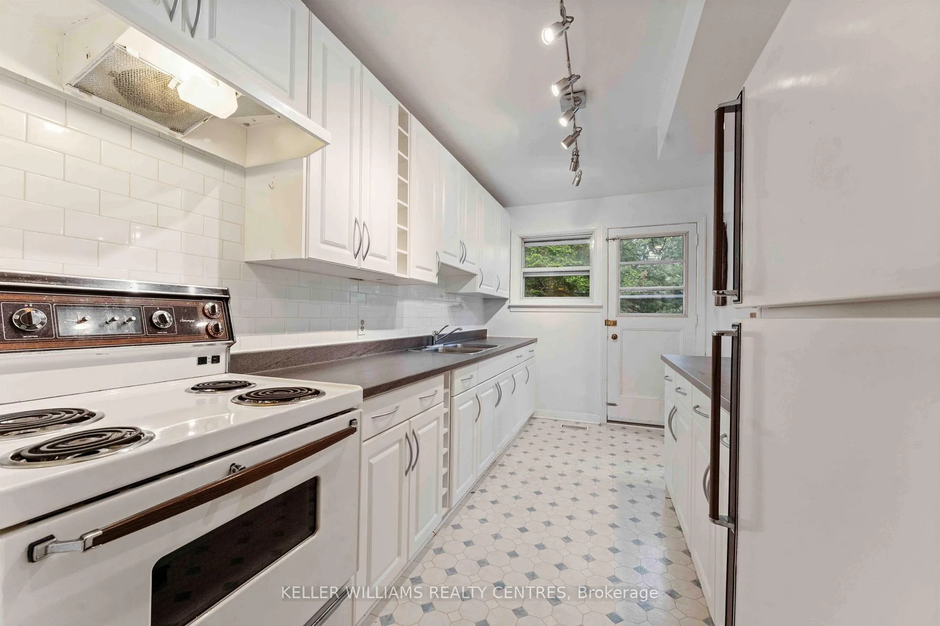 Photo 27 of Unit 1, 964 Bakervale Drive, Ottawa, Carlington — HOMEH