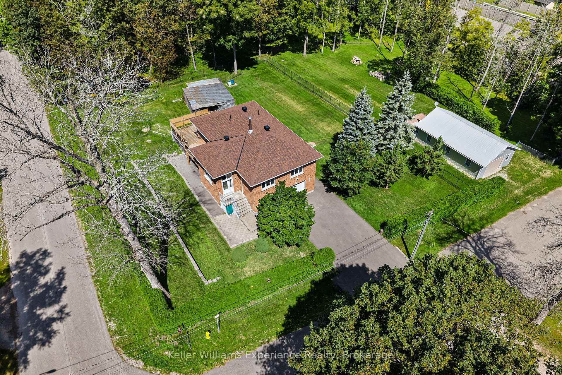 Photo 2 of 36 Willow Street, Tay, Waubaushene — HOMEH