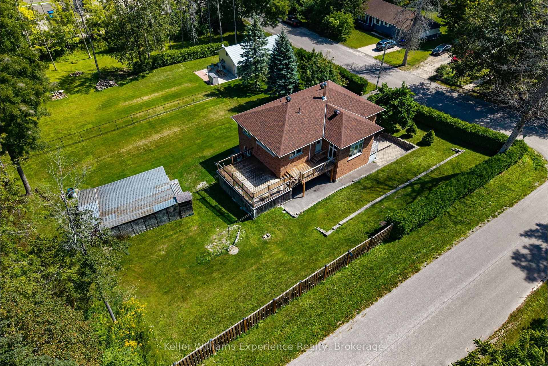 Photo 25 of 36 Willow Street, Tay, Waubaushene — HOMEH