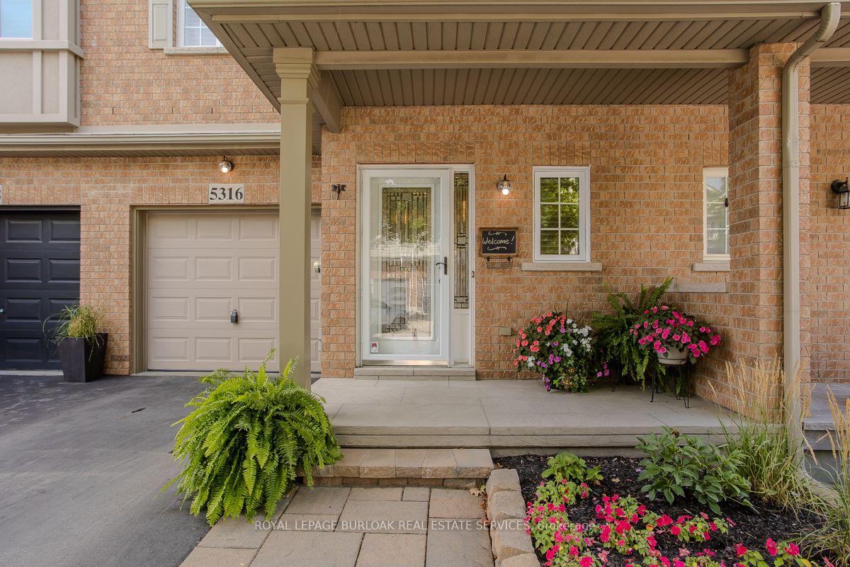 Photo 1 of 5316 Applegarth Drive, Burlington, Orchard — HOMEH