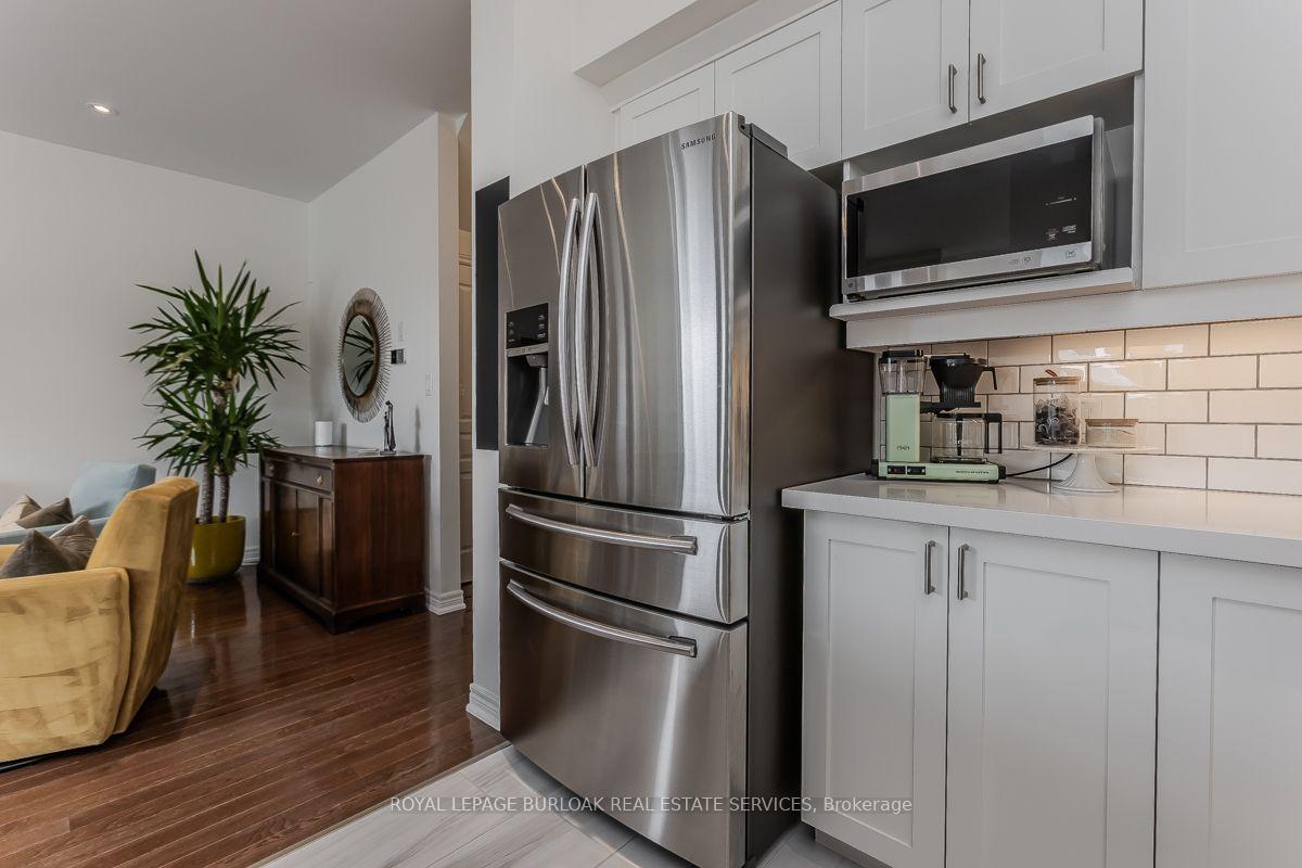 Photo 12 of 5316 Applegarth Drive, Burlington, Orchard — HOMEH