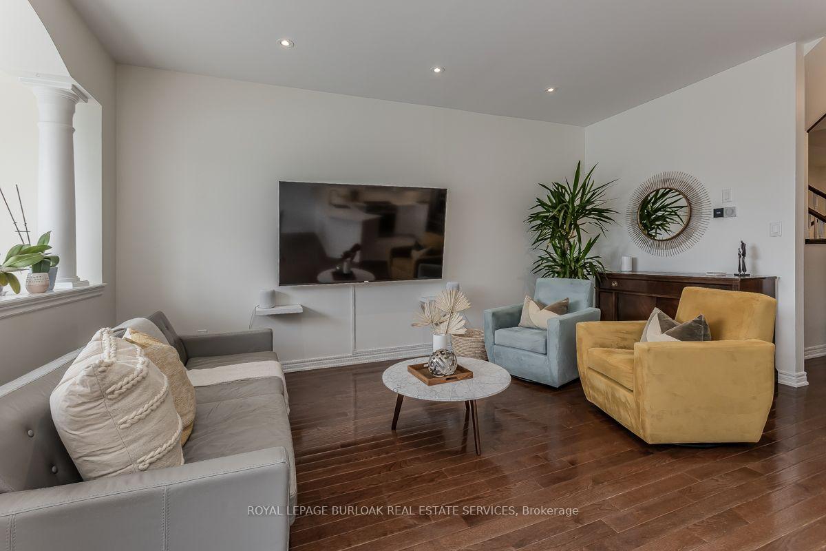 Photo 13 of 5316 Applegarth Drive, Burlington, Orchard — HOMEH
