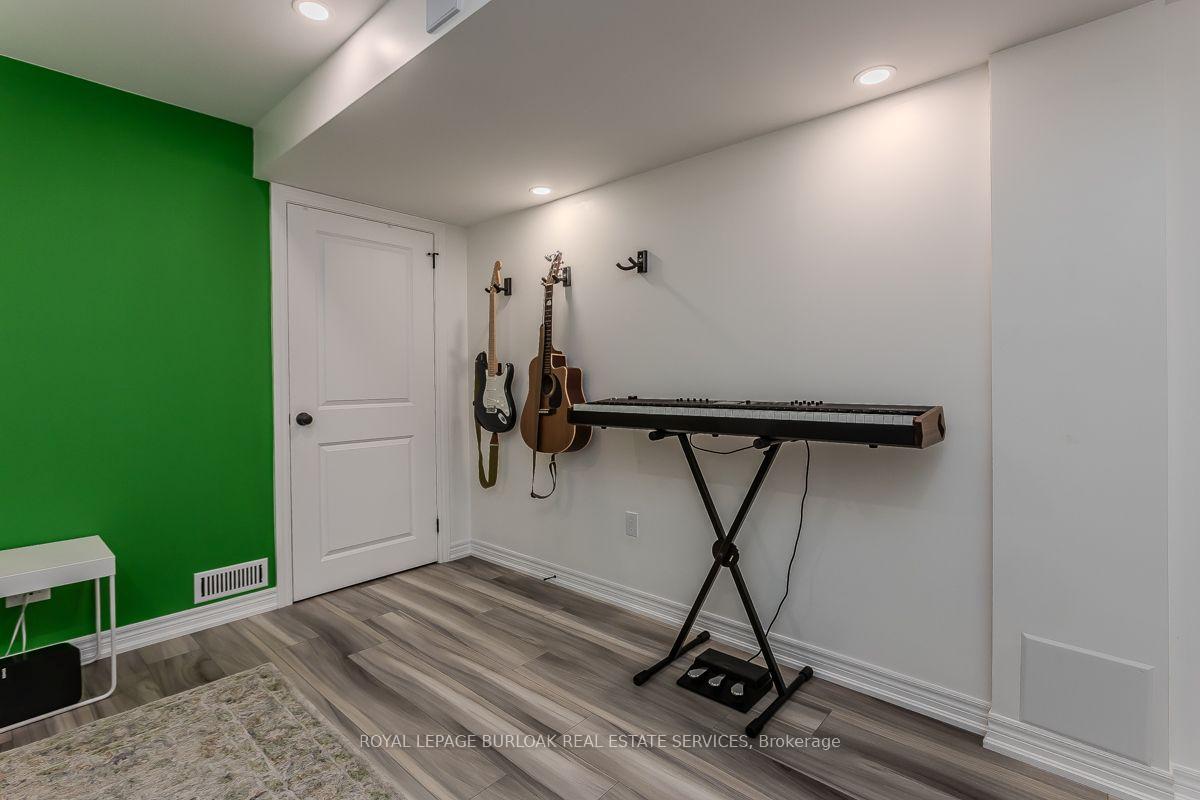 Photo 45 of 5316 Applegarth Drive, Burlington, Orchard — HOMEH