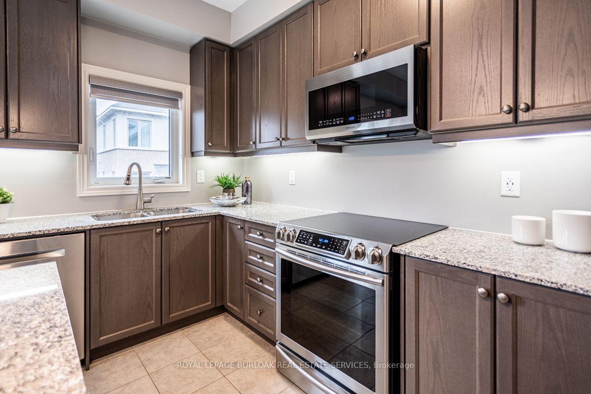 Photo 12 of 3956 Tufgar Crescent, Burlington, Alton — HOMEH