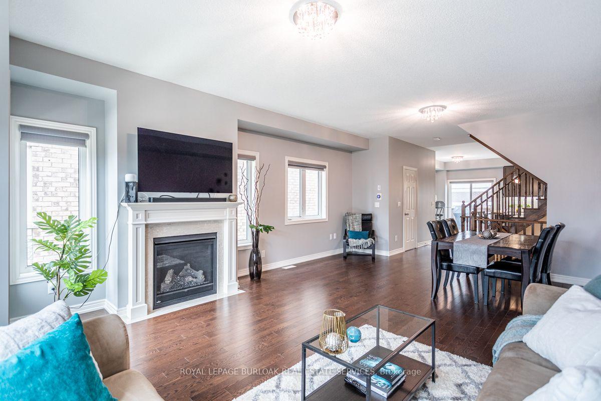 Photo 18 of 3956 Tufgar Crescent, Burlington, Alton — HOMEH
