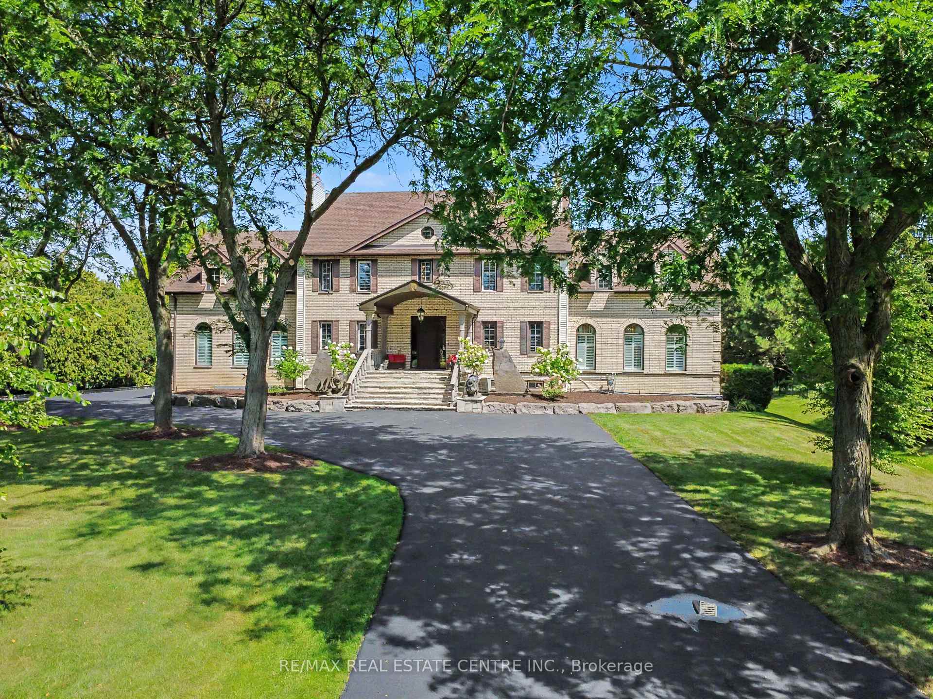 Photo 1 of 71 Mae Court, Milton, Campbellville — HOMEH