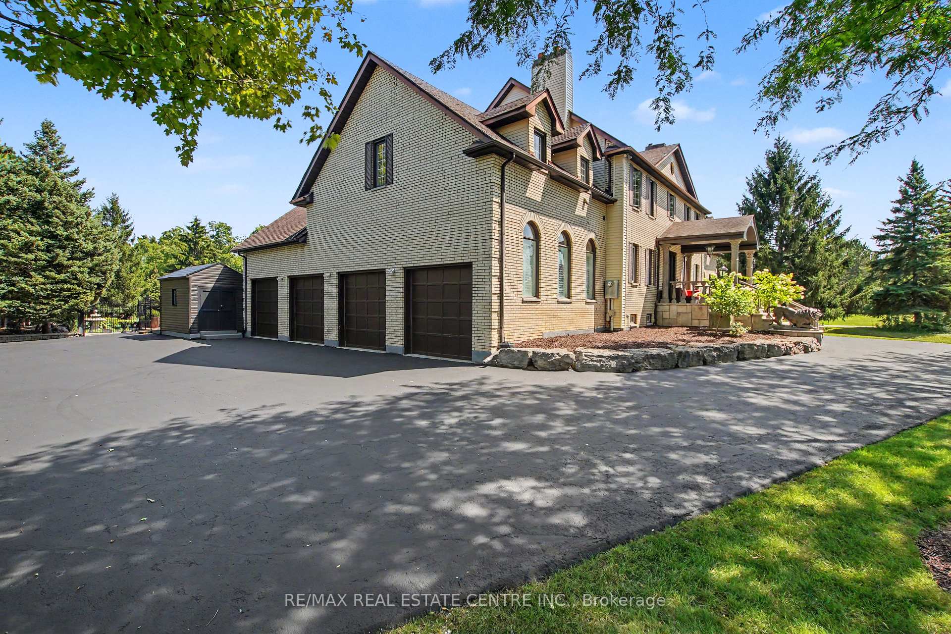 Photo 7 of 71 Mae Court, Milton, Campbellville — HOMEH