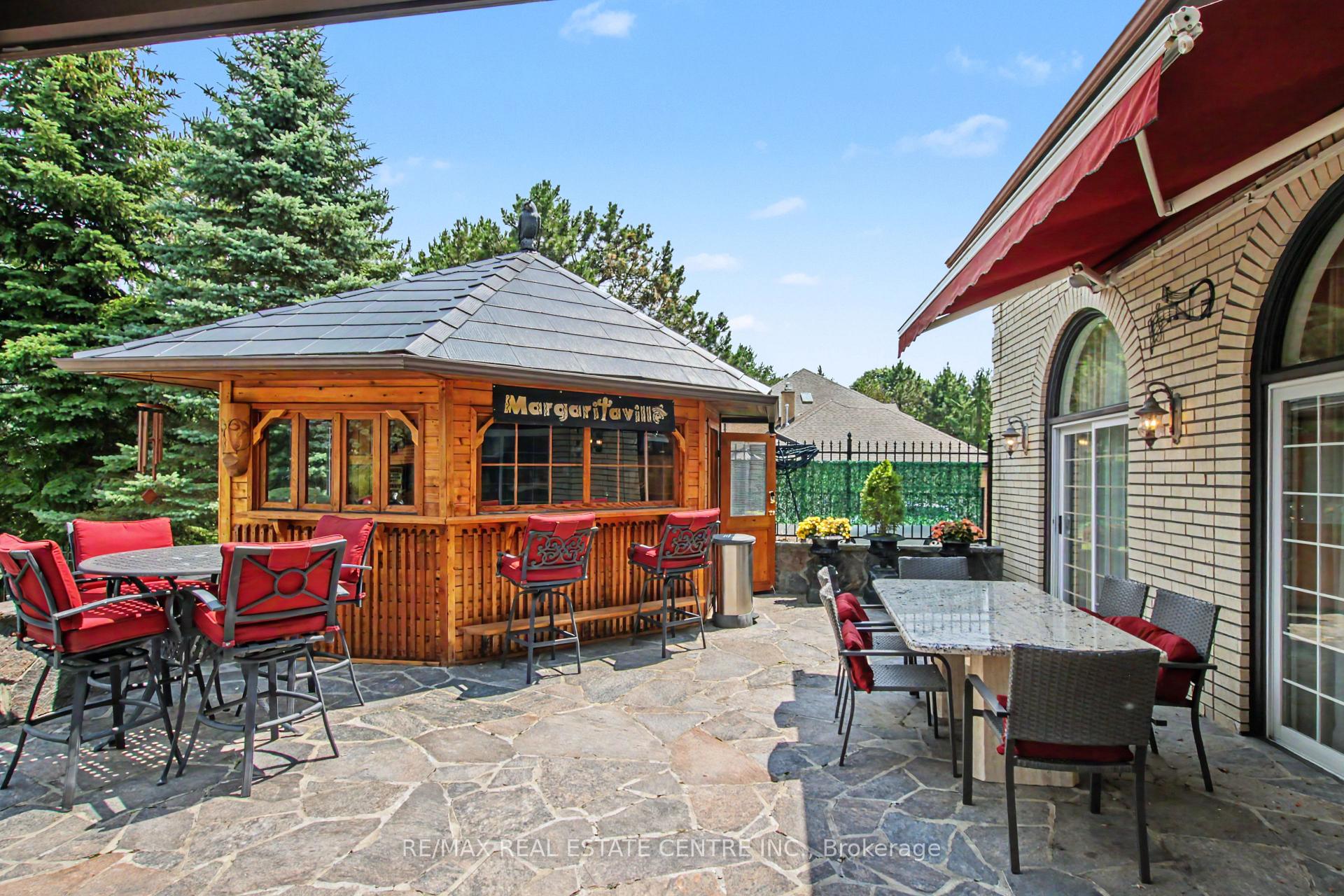 Photo 36 of 71 Mae Court, Milton, Campbellville — HOMEH