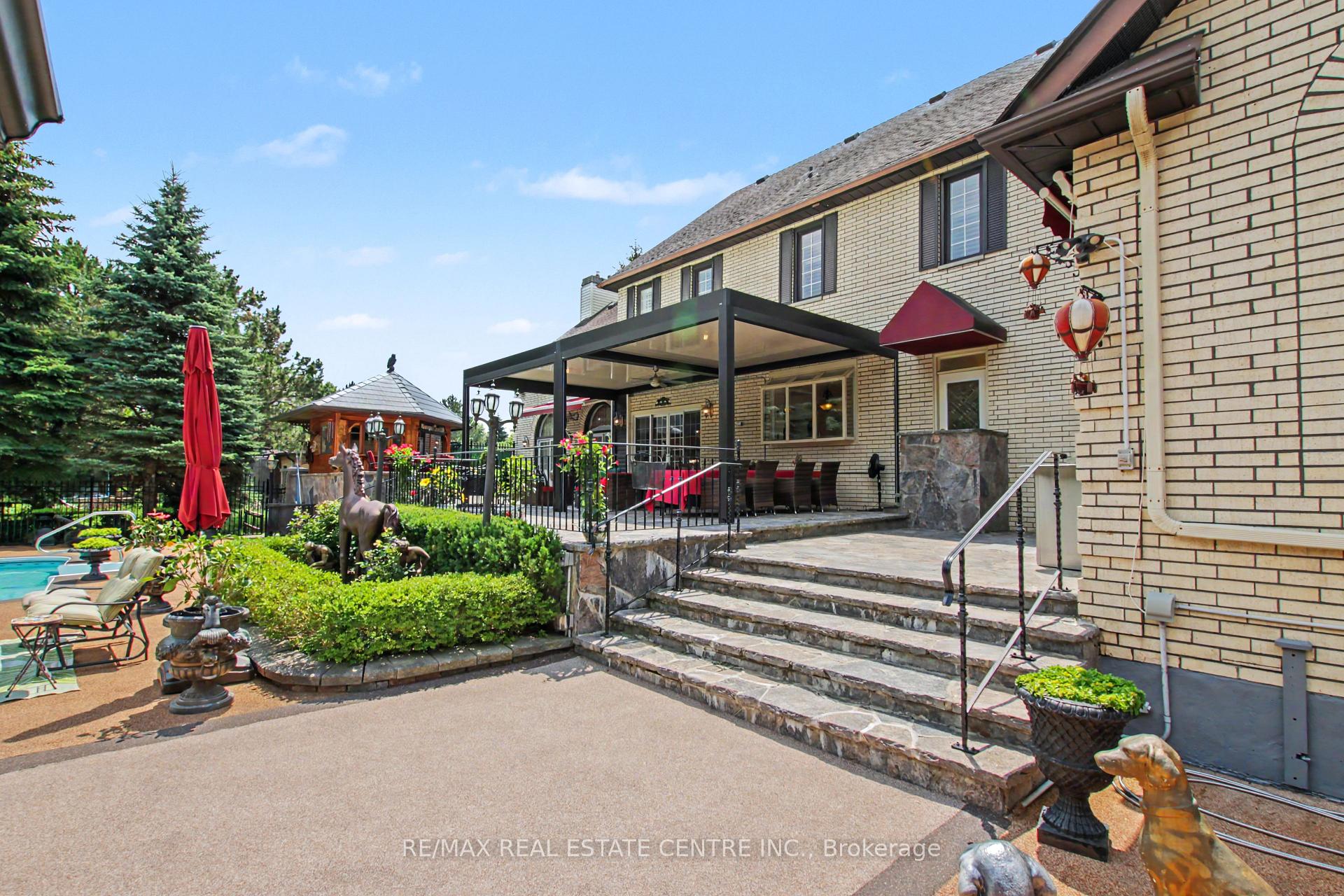 Photo 37 of 71 Mae Court, Milton, Campbellville — HOMEH
