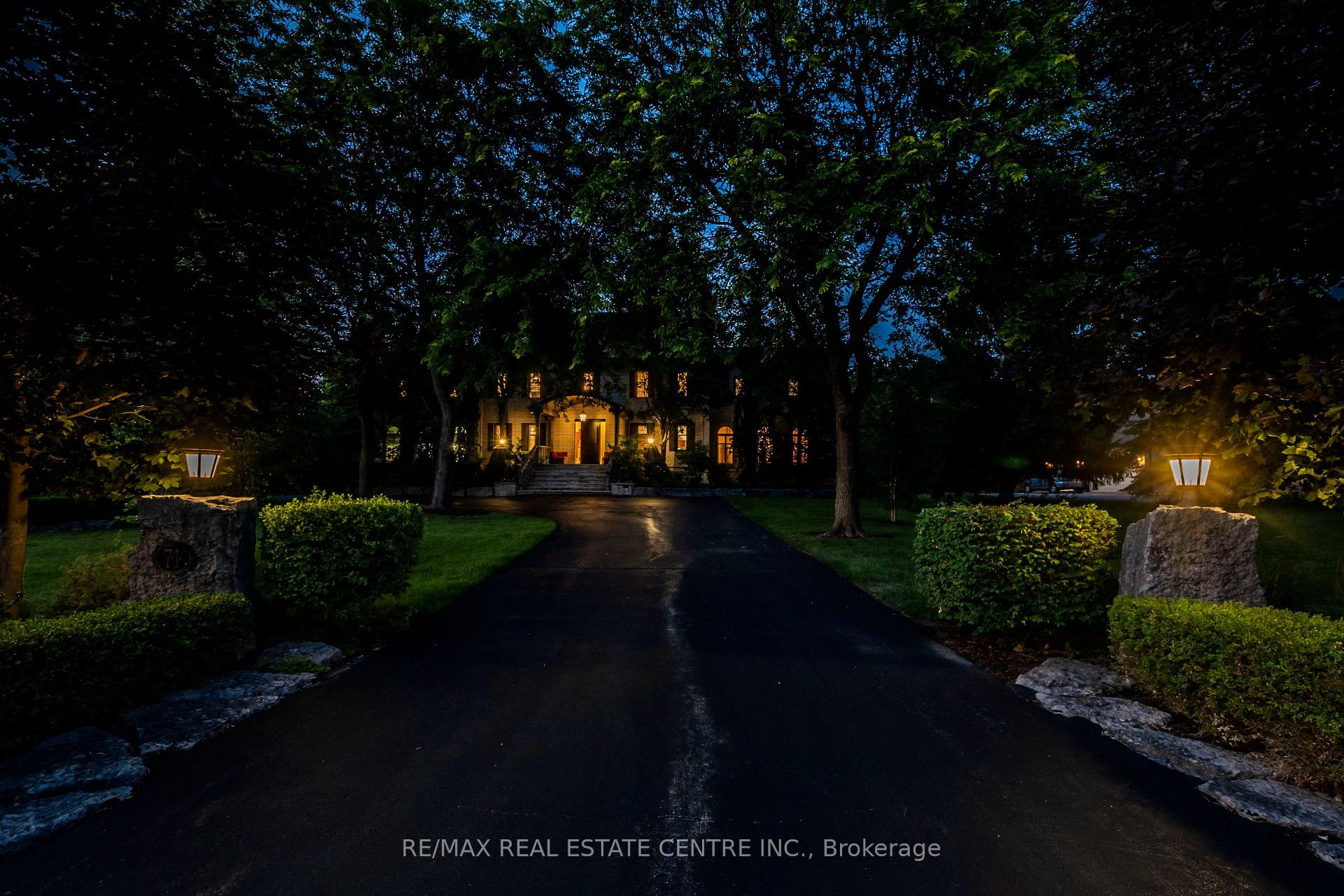 Photo 43 of 71 Mae Court, Milton, Campbellville — HOMEH