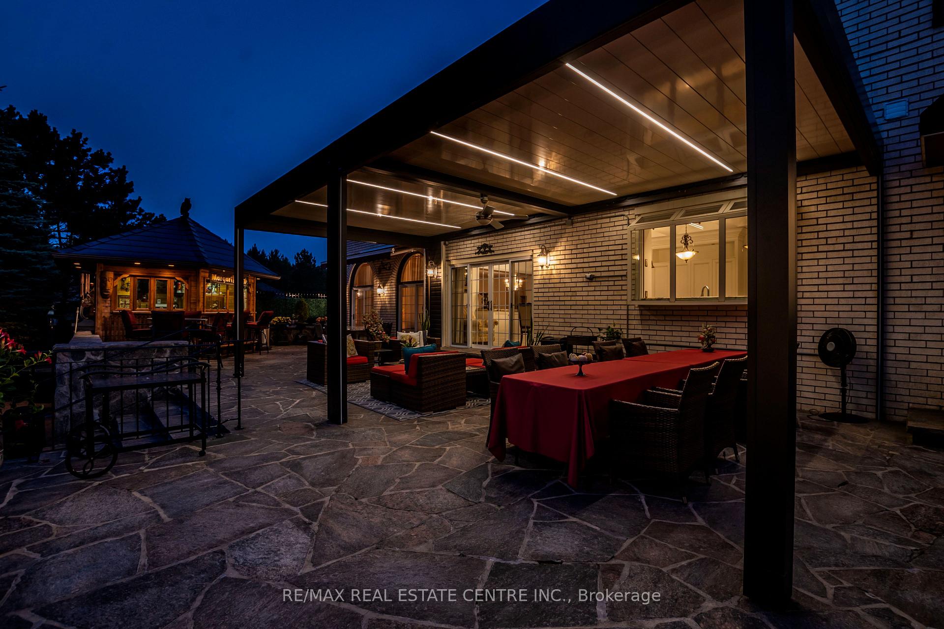 Photo 45 of 71 Mae Court, Milton, Campbellville — HOMEH