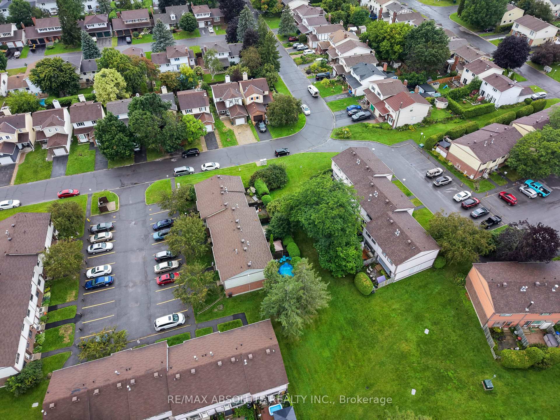 Photo 24 of 16 A Knollsbrook Drive, Ottawa, Barrhaven - Knollsbrook — HOMEH