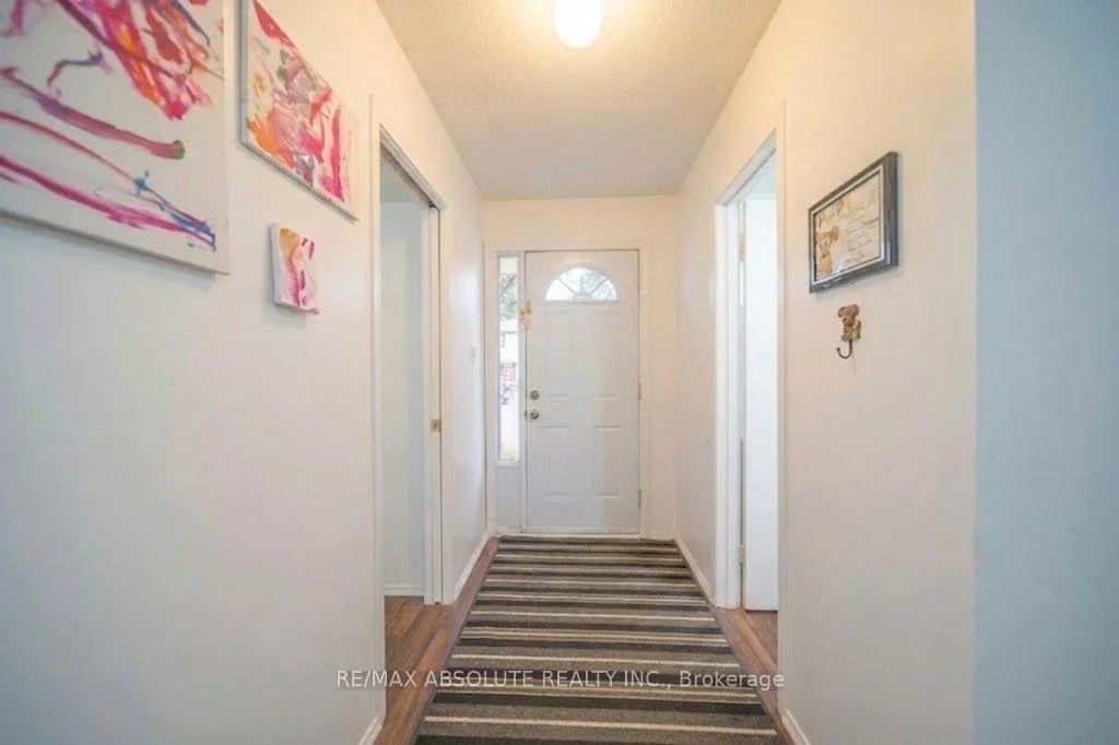Photo 6 of 16 A Knollsbrook Drive, Ottawa, Barrhaven - Knollsbrook — HOMEH
