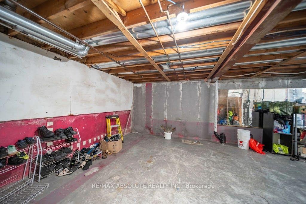 Photo 16 of 30 E Sonnet Crescent, Ottawa, Westcliffe Estates — HOMEH