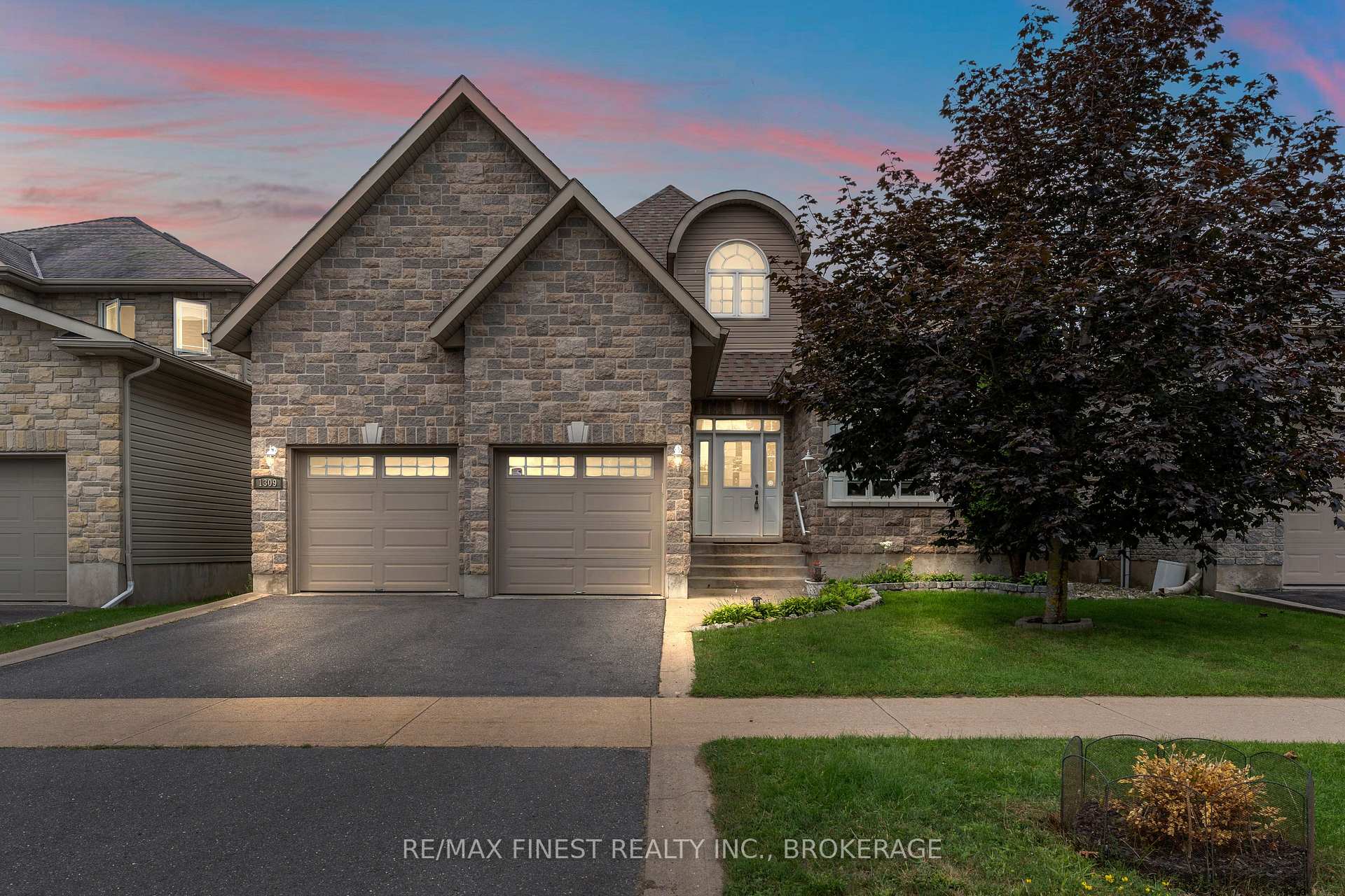 Photo 1 of 1309 Andersen Drive, Kingston, City Northwest — HOMEH